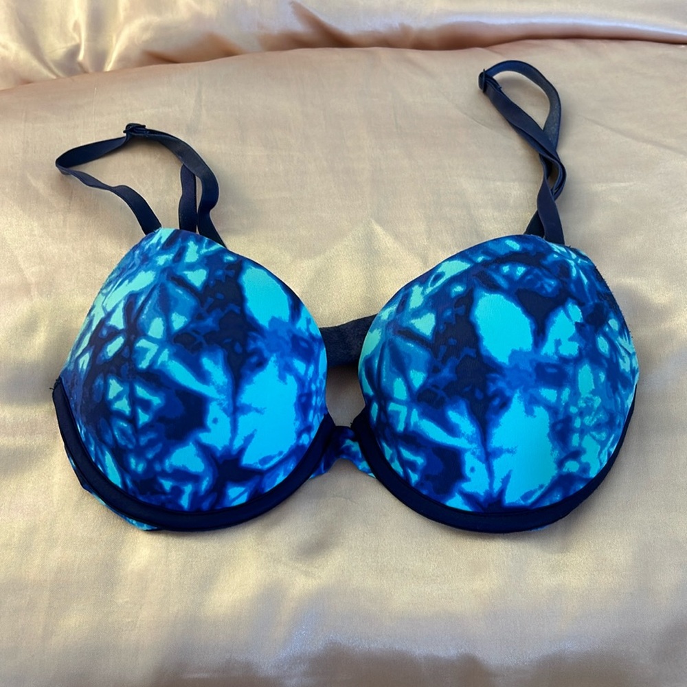 VS Pink Push Up Bra